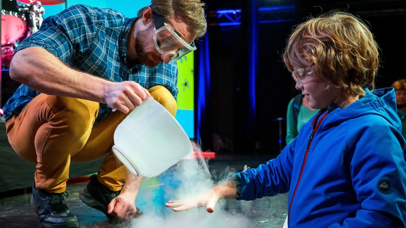 Science Busters for Kids“ erklärt Wissenschaft. (Bild: ORF)