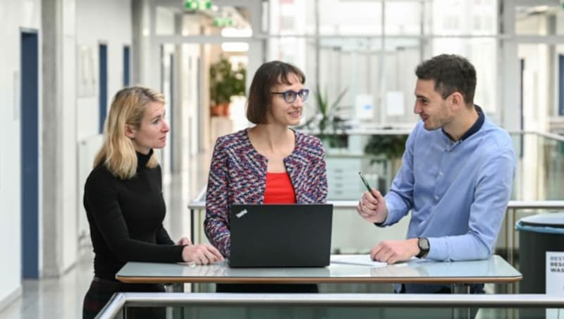 Teil des Heat-Highway-Teams: Marie-Theres Holzleitner-Senck, Valerie Rodin und Stefan Puschnigg (Bild: Markus Wenzel)