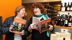 Andrea Glatzer und Ingrid Schramm stellen morgen in Neusiedl am See ihre neuen Bücher vor. (Bild: Judt Reinhard)