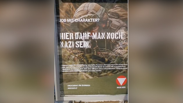 Am Dienstagvormittag wurde das gefälschte Bundesheer- Plakat bei der Bushaltestelle Hessenplatz entdeckt. (Bild: zVg Krone KREATIV)