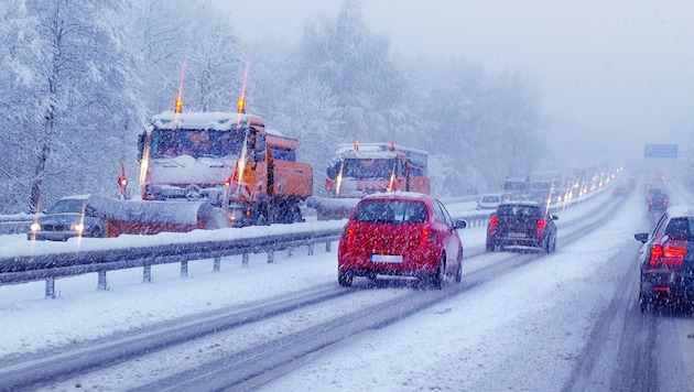 Mit guter Vorbereitungen kann einem auch Eis und Kälte nichts im Straßenverkehr anhaben. (Bild: Petair - stock.adobe.com)