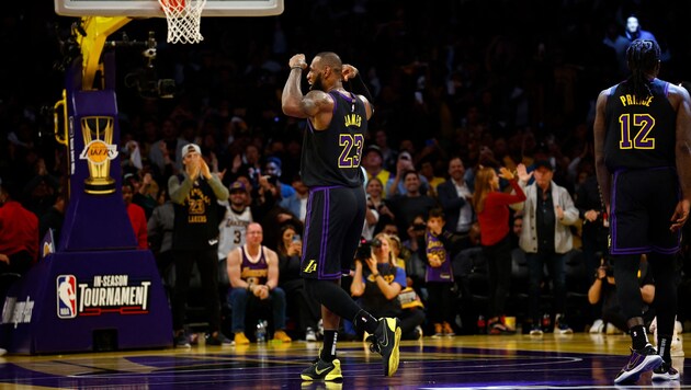 Lakers stehen im Halbfinale - LeBron James jubelt.  (Bild: APA/Getty Images via AFP/GETTY IMAGES/RONALD MARTINEZ)
