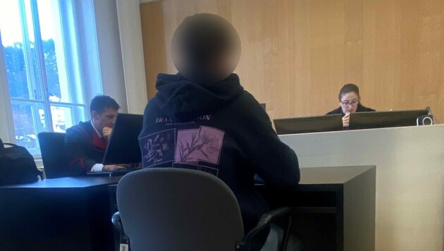 Der Angeklagte wurde vom Gericht schuldig gesprochen. (Bild: Krone KREATIV/chantal dorn)