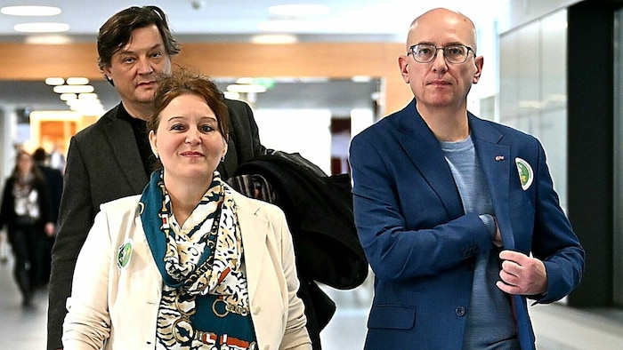 Chefverhandler aufseiten der Gewerkschaft GPA: Helga Fichtinger und Martin Müllauer (re. vorne)