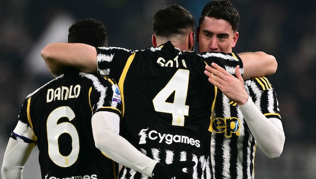 Großer Jubel bei den Juve-Kickern (Bild: AFP)