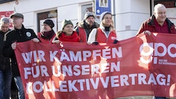 Kundgebung der Handelsangestellten in Wien am Freitag (Bild: APA/Tobias Steinmaurer)