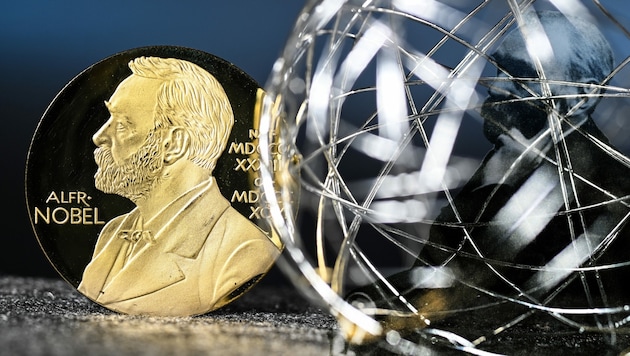 Nobel, erschüttert über sein Erbe, entschied, den Preis zu stiften, um sein Vermächtnis neu zu definieren. (Bild: stock.adobe.com, Krone KREATIV)