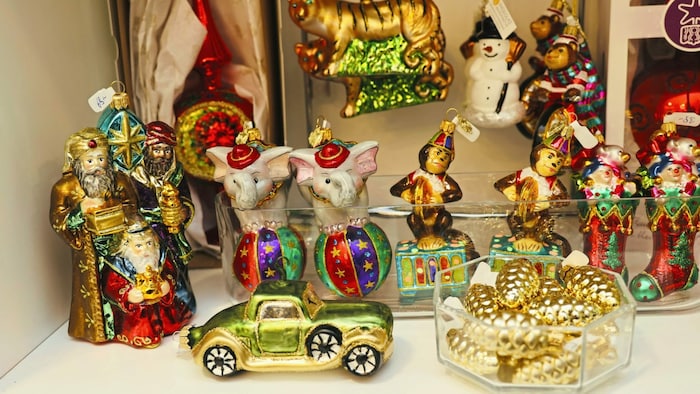 Der Frisörsalon von Emil John verwandelt sich jedes Jahr in ein Weihnachtswunderland.