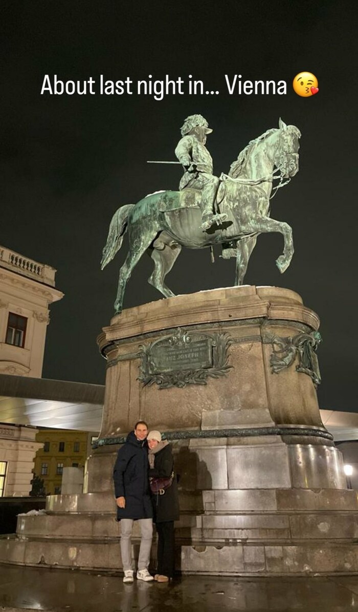 Rafael Nadal posierte vor der Albertina mit Ehefrau Francesca.