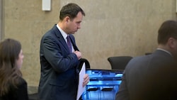 Noch-nicht-Kronzeuge Thomas Schmid bei seinem jüngsten Gerichtstermin (Bild: APA/Roland Schlager)