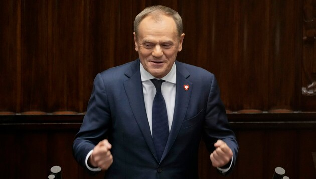 Polens Parlament hat am Montag den früheren Oppositionsführer Donald Tusk zum künftigen Regierungschef bestimmt. (Bild: Associated Press)