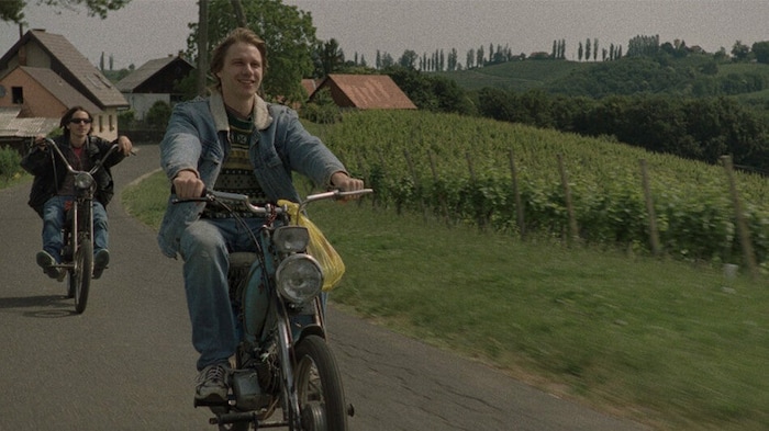 Mit aufgemotzten Mopeds durch Ex-Jugoslawien