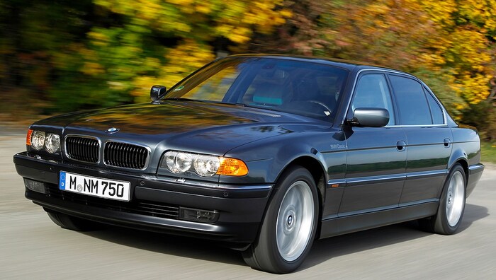 1994 kam der BMW 7er (E38) auf den Markt.