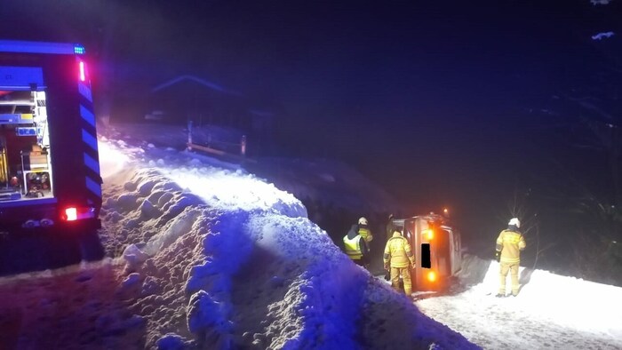 Die Feuerwehr war mit 21 Mann vor Ort.