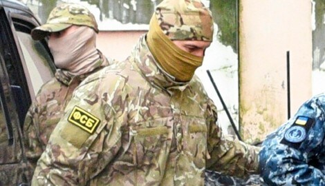 Vertreter des russischen Geheimdienstes FSB (Bild: AP)