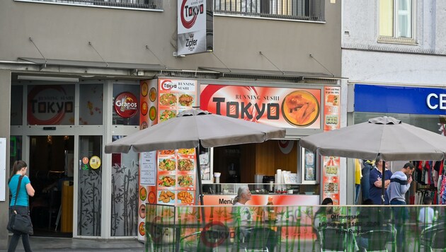 In diesem Lokal an der Linzer Landstraße speisten die beiden Teenager um 50 Euro, nun müssen sie eine höhere Rechnung zahlen. (Bild: Dostal Harald)