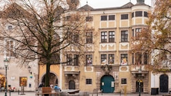 Das Restaurant im über 500 Jahre altehrwürdigen Kremsmünsterer Stiftshaus in der Linzer Altstadt ist zu haben. Thomas Altendorfer hatte erst im Vorjahr nach eigenen Worten „die Braut aufgehübscht“, jetzt gibt er sie frei. (Bild: Horst Einöder/Flashpictures)