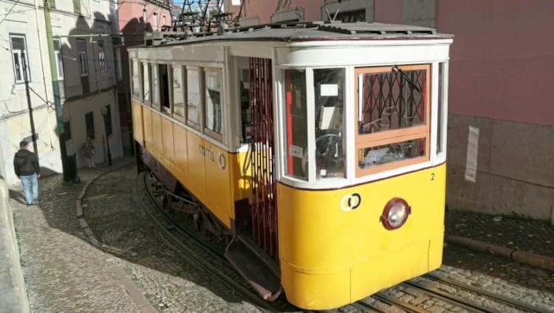 Die berühmte gelbe Straßenbahn darf beim Sightseeing freilich nicht fehlen. (Bild: Sepp Pail)