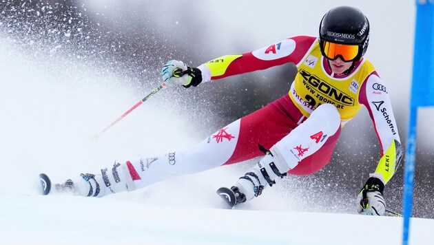 Im Riesentorlauf ist Elisabeth Kappaurer „daheim“ - nun wagt sich die 29-Jährige auf neues Terrain im Weltcup. (Bild: AP)