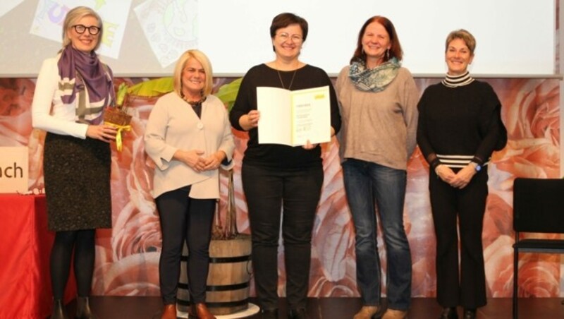 Klimaschutzpreis für die Mittelschule Landskron. (Bild: Stadt Villach)