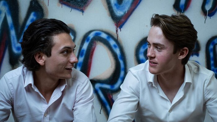 Maximilian Kreuzer und Lukas Pullnig sind erst 21, aber schon erfolgreiche Unternehmer. Die Klagenfurter vertreiben bedruckte und bestickte Arbeitskleidung - direkt, aber auch online.