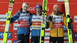 ÖSV-Doppelsieg dank Sefan Kraft (Bildmitte) und Jan Hörl (links)! Pius Paschke wurde Dritter. (Bild: GEPA pictures)
