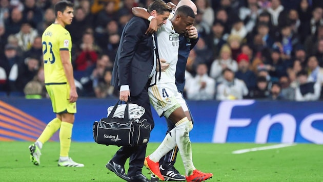 David Alaba verletzte sich im Dress von Real Madrid schwer am Knie. (Bild: EPA)