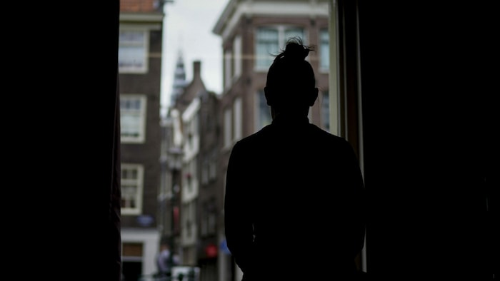 Das bekannte Rotlichtviertel aus der Altstadt von Amsterdam soll in ein Erotikzentrum am Stadtrand umziehen. 