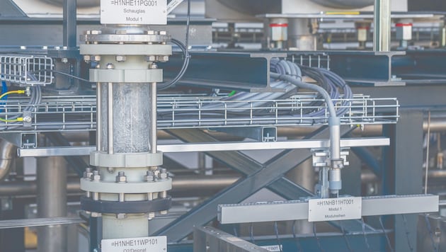 Im November 2019 wurde eine Wasserstoff-Pilotanlage, die Verbund und Siemens errichtet hatten, am Gelände der Voestalpine in Linz in Betrieb genommen. (Bild: Fotostudio Eder)