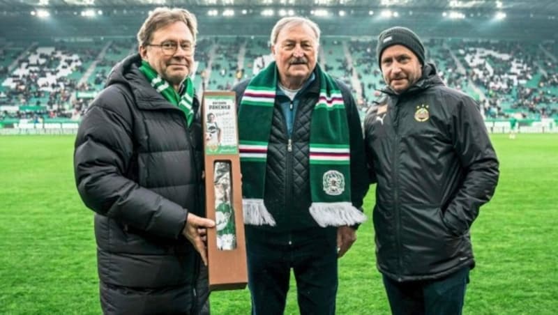 Wrabetz (li.) mit Rapids Legende Panenka - ihr Torjubel gegen Salzburg kam aber zu früh. (Bild: Red Ring Shots)