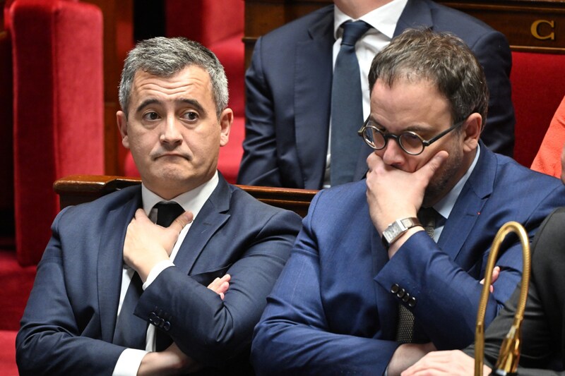 Gesundheitsminister Aurélien Rousseau (rechts) will Macrons Kabinett verlassen.  (Bild: AFP)