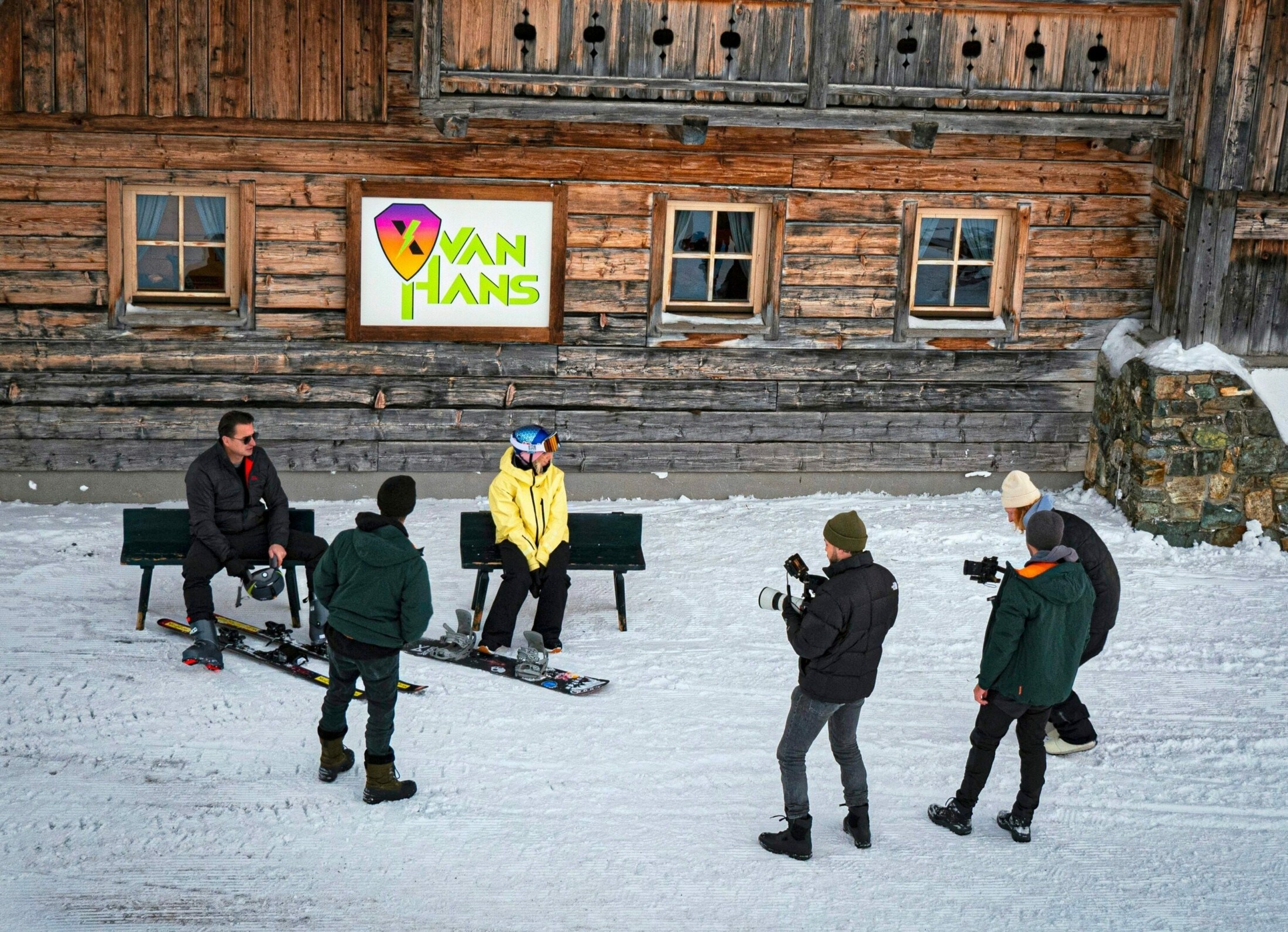 Gedreht wurde für die neue Do-It-Yourself-Marke „VanHans“ bei Kaiserwetter und warmen ...