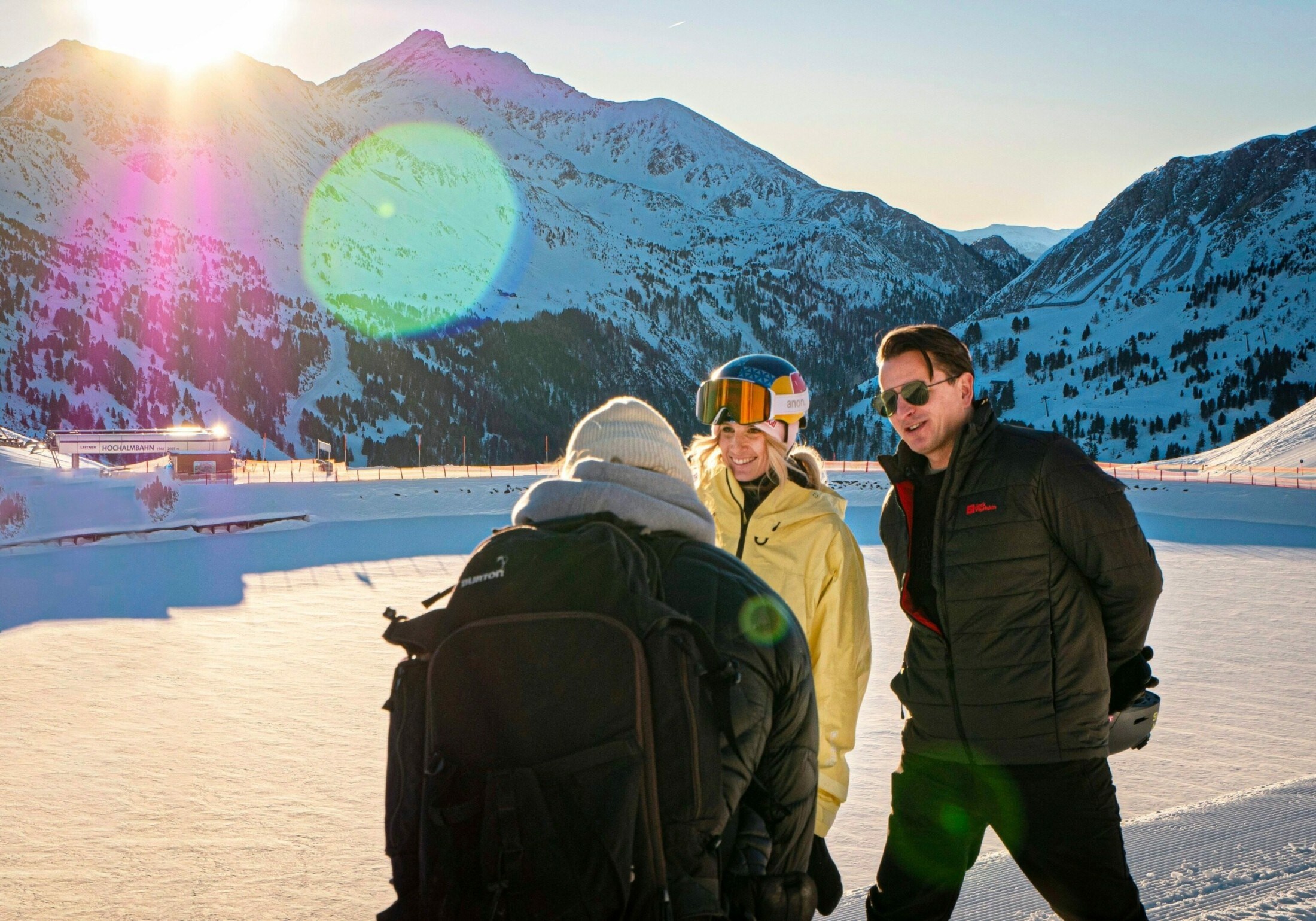 Besprechung abseits des Sets: Gabalier und Gasser bestens gelaunt