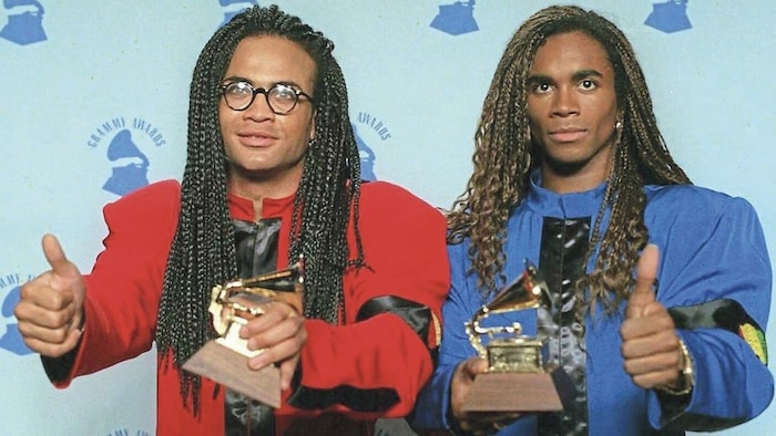 Rob und Fab alias Milli Vanilli: Hier mit ihrem Grammy. Sie waren die ersten Musik-Stars, die ...