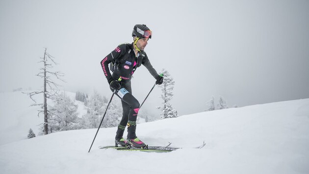 Skibergsteiger Jakob Herrmann möchte im Jänner 2024 einen Weltrekord knacken. (Bild: Berni Kraft)