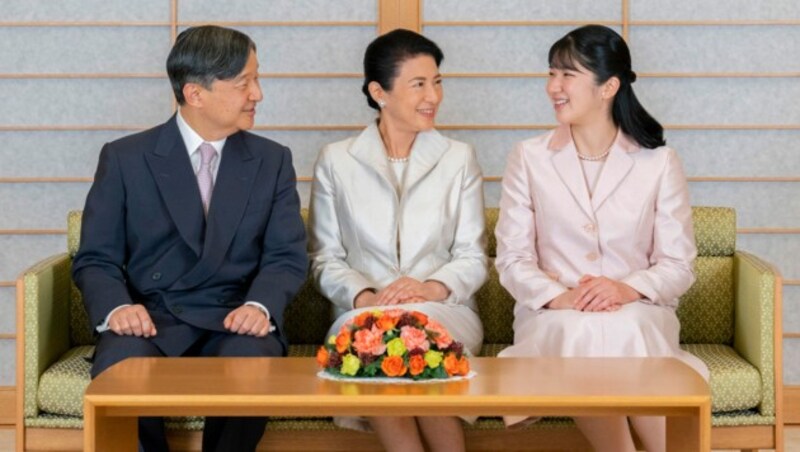 Kaiser Naruhito, Kaiserin Masako und Prinzessin Aiko (Bild: APA/Imperial Household Agency of Japan via AP)