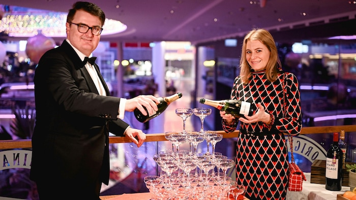 Michael Stöttinger und Alexandra Halouska, Chefredakteurin OÖ-„Krone“.