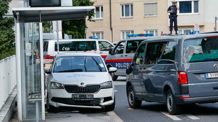 Bei dieser Bushaltestelle im Andräviertel in Salzburg endete die Fahrt