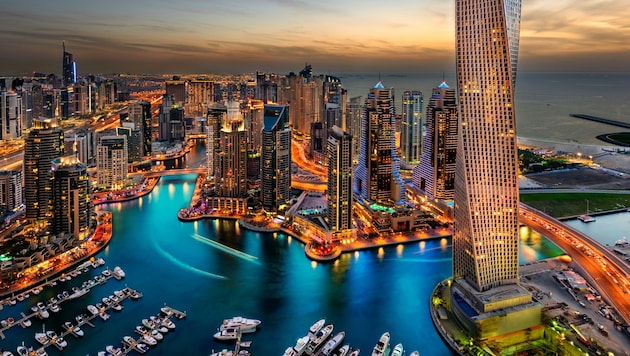 Blick auf die Marina von Dubai (Bild: stock.adobe.com/Ashraf Jandali)