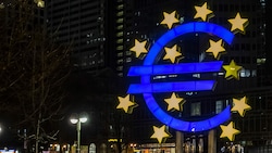 Die EU-Länder sollen langfristig wieder Schulden abbauen. (Bild: dbrnjhrj - stock.adobe.com)