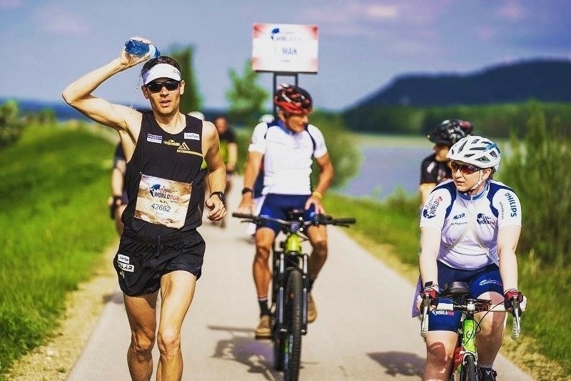 Trotz Krankheit zuvor zerlegte der Polizist beim „Wings for Life World Rund“ die Konkurrenz. (Bild: Wings for Life)