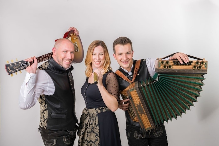 Die „Kärntner Rebellen“ sind wie Dutzende andere Musikkollegen aus Kärnten über „live-check.at“ ...