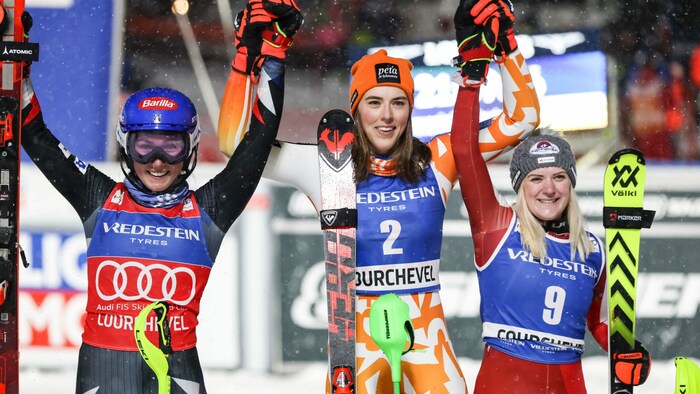 Das Siegerpodest: Mikaela Shiffrin, Petra Vlhova und Katharina Truppe (v. li. n. r.).