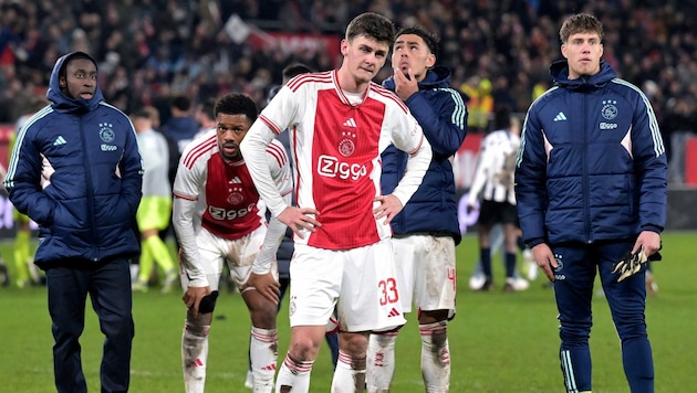 Pures Entsetzen ist den Ajax-Kickern ins Gesicht geschrieben (Bild: ANP / picturedesk.com)