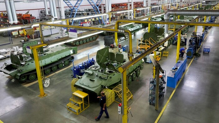 Herstellung von Panzerfahrzeugen in Russland: Dort sind die Zahlen bei der Rüstungsproduktion in ...