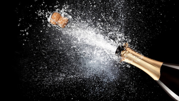 Verletzungen durch Korken sind eine oft unterschätzte Gefahr für die Augengesundheit.