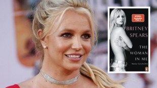 Eine Lebensbeichte, die es in sich hat: Britney Spears‘ Autobiografie „The Woman In Me“ (Bild: DPA, Penguin Verlag, Krone KREATIV)