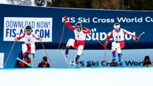 Für Johannes Aujesky, Mathias Graf und Adam Kappacher (v. l.) war in Innichen im Viertelfinale Endstation. (Bild: GEPA pictures)