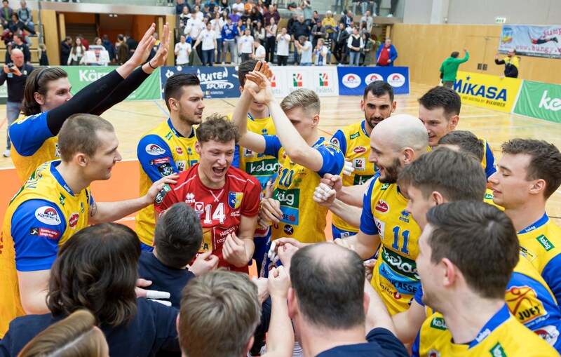 Die Volleyballer von Aich/Dob zogen gegen Hartberg ins Bundesliga-Finale ein, scheiterten dort nur an Tirol - Vizemeister! (Bild: GEPA pictures)