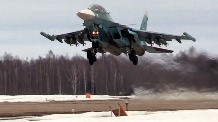 Ein russischer Jagdbomber vom Typ Suchoi SU-34